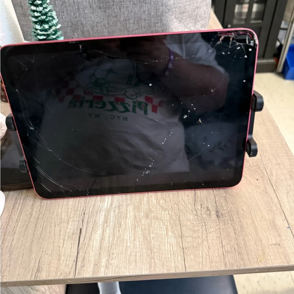 Adjustable Black Tablet Holder